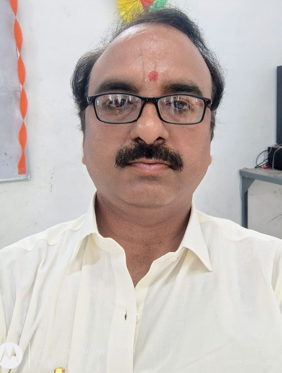 Dr. Dipesh Vyas